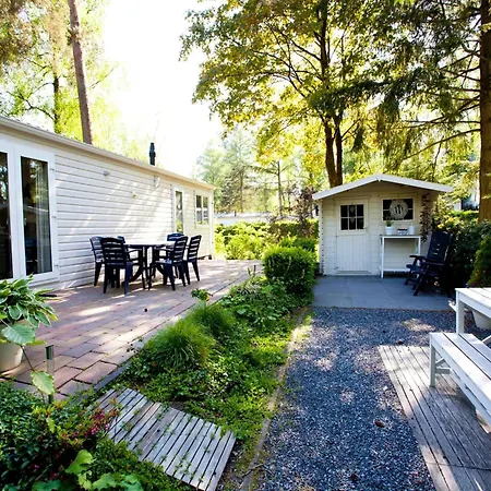 Chalet Well-kept In A Park, Adjacent To The Hoge Veluwe National Park *
